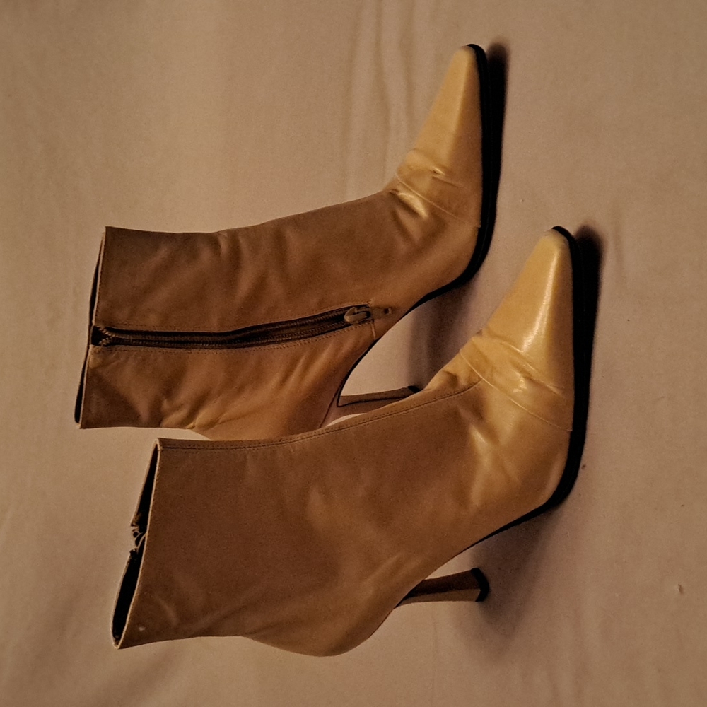 Nine west, 8 1/2, cream